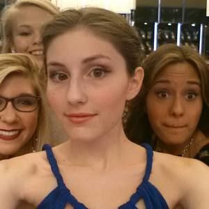 Meet your Posher, Olivia