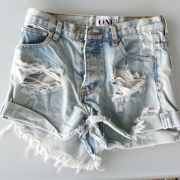 One teaspoon hawk shorts size 26