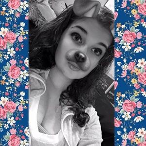 Meet your Posher, Alyssa