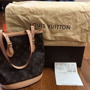 BRAND NEW AUTHENTIC LOUIS VUITTON PETITE BUCKET