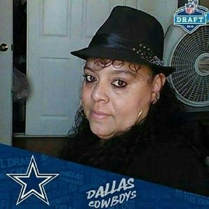 Meet your Posher, Connie