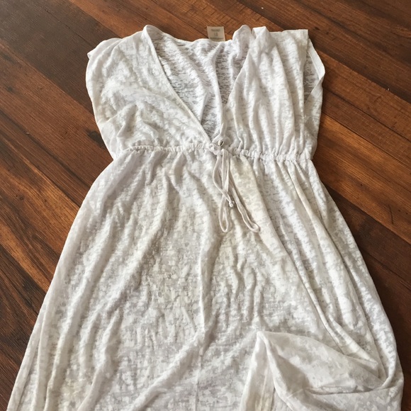 Maternity bathing suit cover