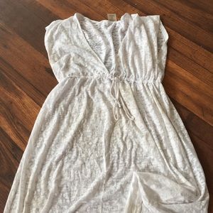 Maternity bathing suit cover