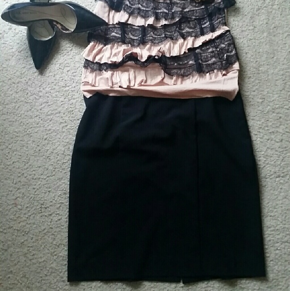 EUC Versatile black skirt