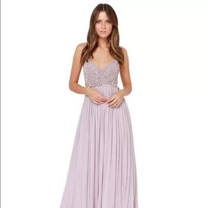 Lace patch backless maxi dress pleated