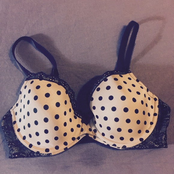 🎀 Polka dots B. Tempt'd bra in size 34 D🎀