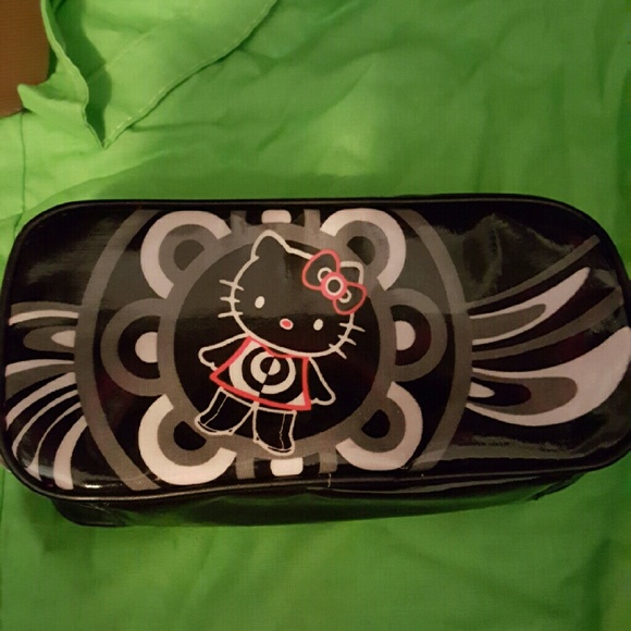 Mac cosmetics hello kitty makeup bag