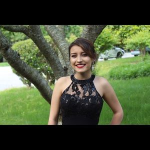 Meet your Posher, Nicole