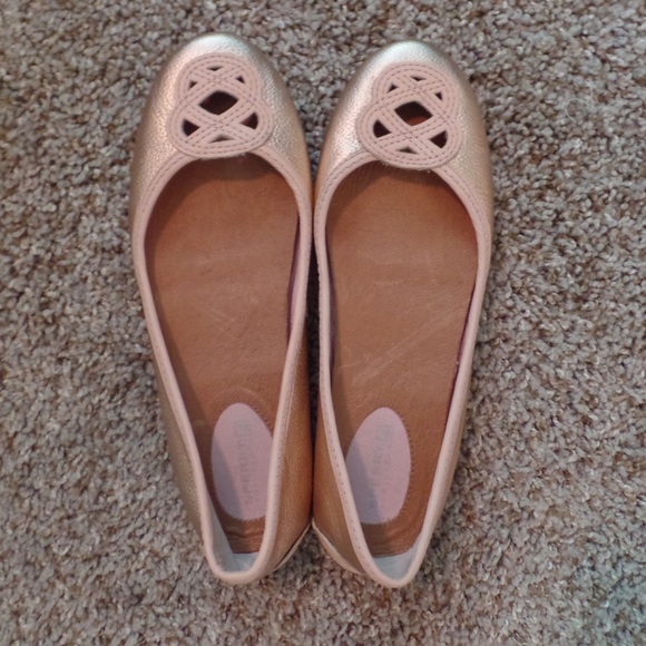 Sperry rose gold flats, leather