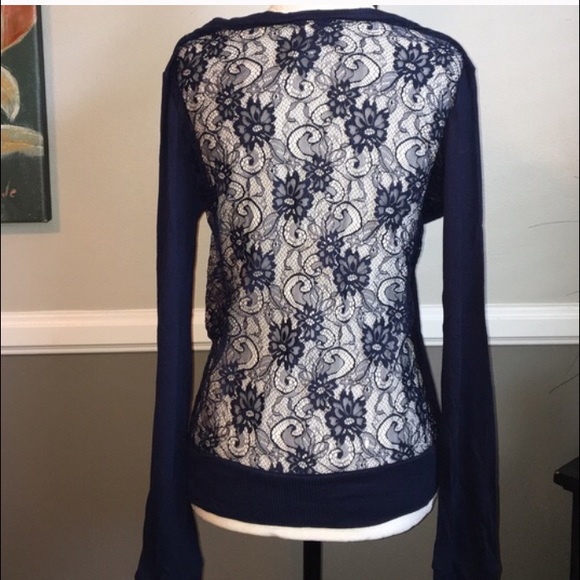 Lace-back cardigan - Picture 2 of 4