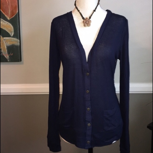 Lace-back cardigan - Picture 3 of 4