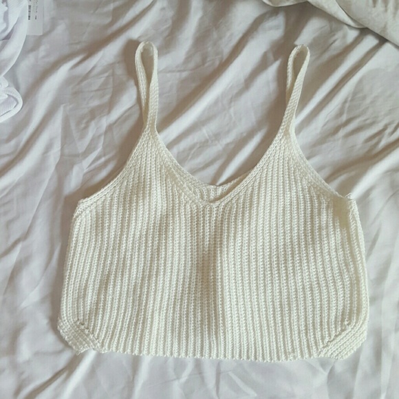 Brandy Melville Tops - NWOT Brandy Melville Cream Knit Crop Top