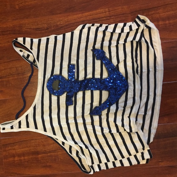 Striped blue anchor flowy crop
