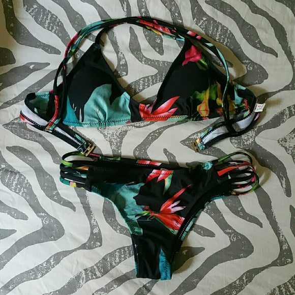 Tropical bikini