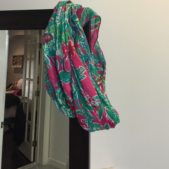 Lilly Pulitzer Imfinity Scarf