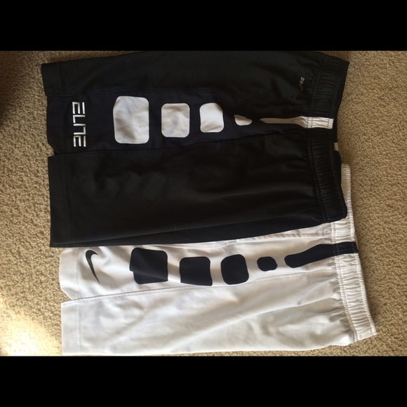 SOLD ON MERCARI - Picture 1 of 4