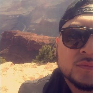 Meet your Posher, Miguel