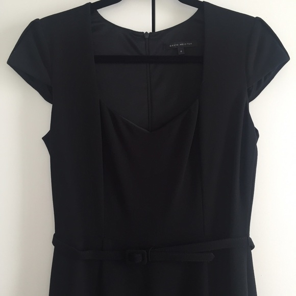 NWOT David Meister black crepe sheath dress w/belt