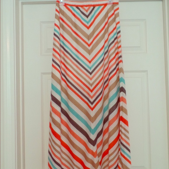 Chevron print maxi skirt, NWOT