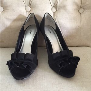 Black Apt 9 heels