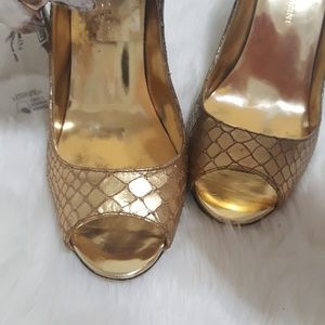 Enzo Angiolini Gold Ombre Maylie Peeptoe Toe Heels