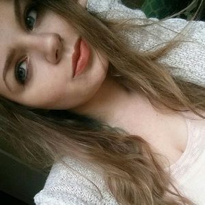 Meet your Posher, Rebekah