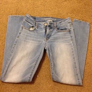 American Eagle Light Wash Jeans