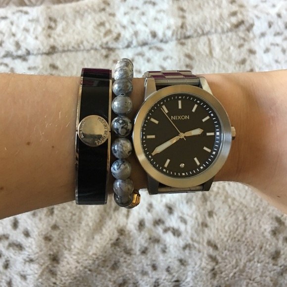 Host Pick! Nixon "The Spur" with Authentic Diamond