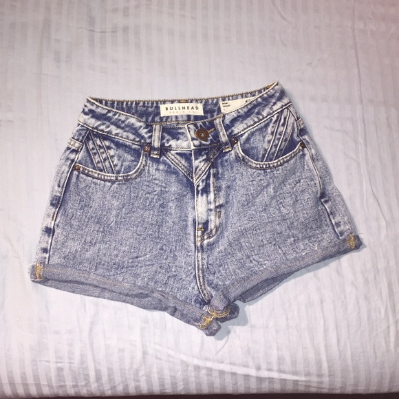 High-rise Bullhead Denim Shorts (Urban Outfitters)