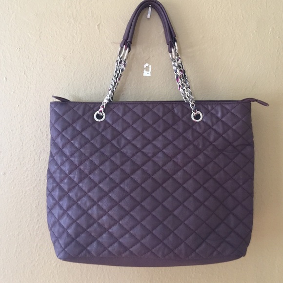 Leather quilted bag