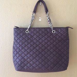 Leather quilted bag
