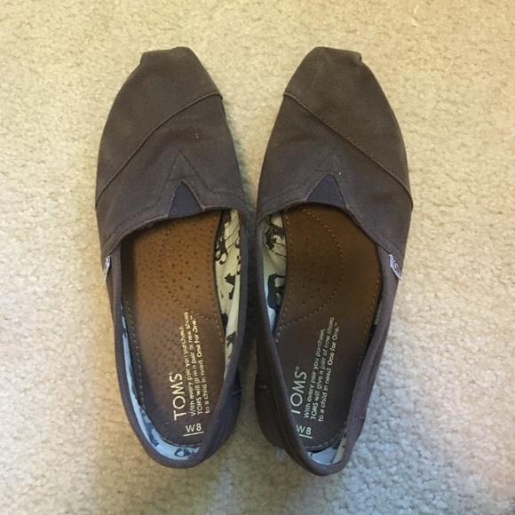 Brown Toms- Barely Worn!