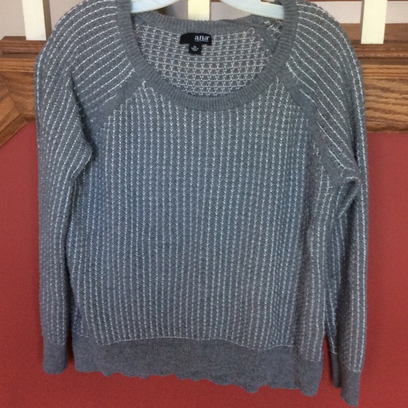 Grey bubble knit sweater