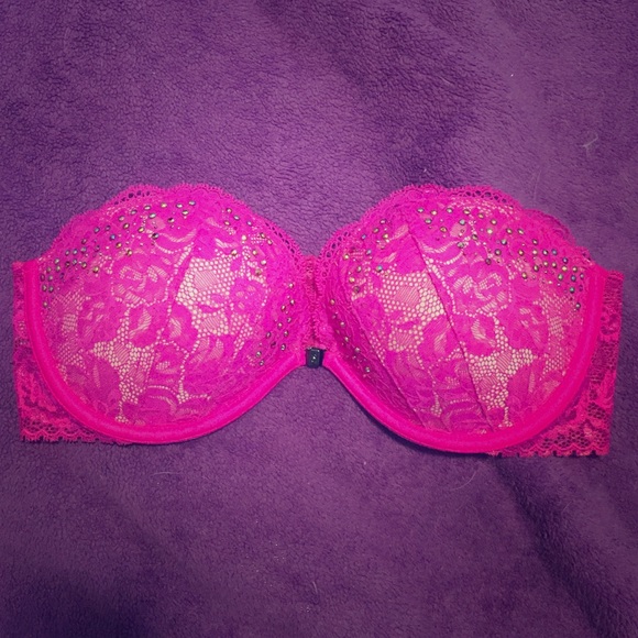 VS Strapless Push Up Bra