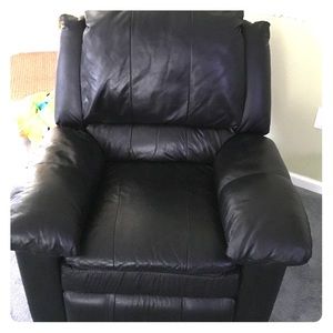 black leather recliner single couch seating