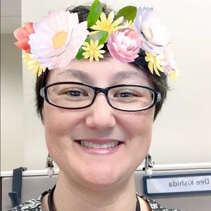 Meet your Posher, Dee