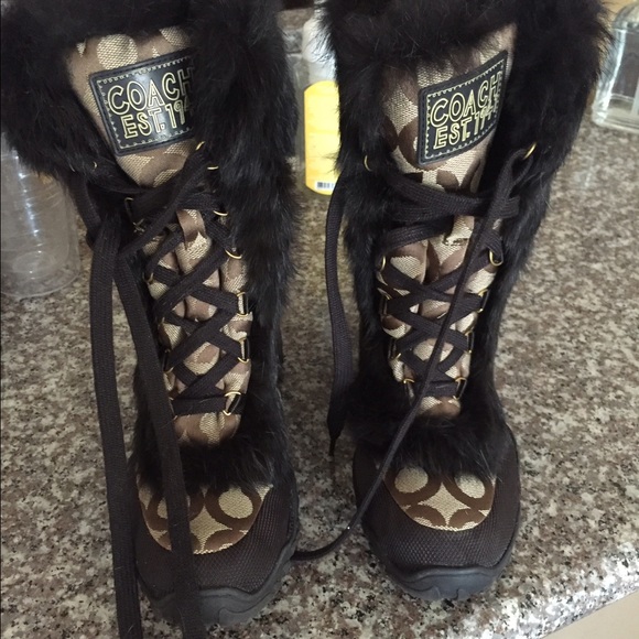 Coach snow boots
