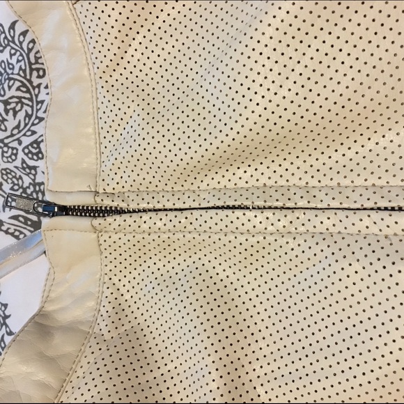 French Connection Perforated Albany Skater Skirt - Picture 3 of 4