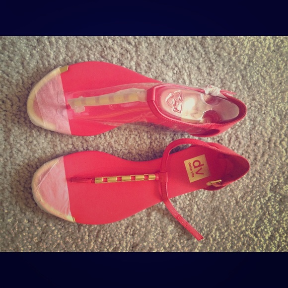 Brand New Dolce Vita Coral Sandals!!
