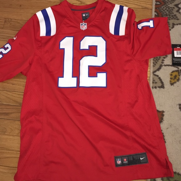 Football jersey patriots #12 never worn mens large