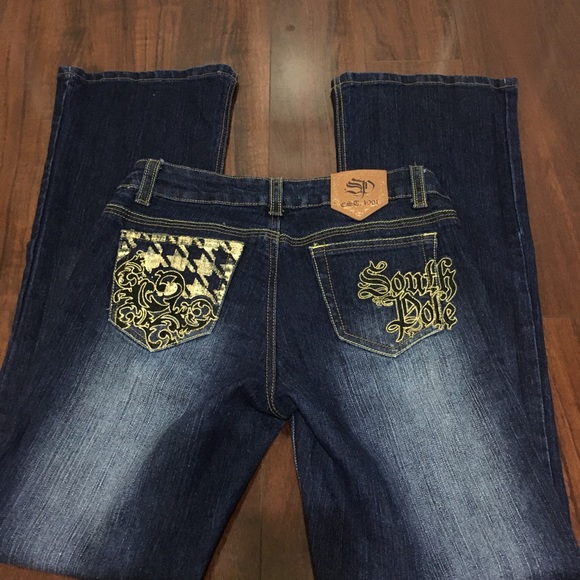 NWOT SOUTHPOLE GOLD EMBELLISHED JEANS SIZE 7