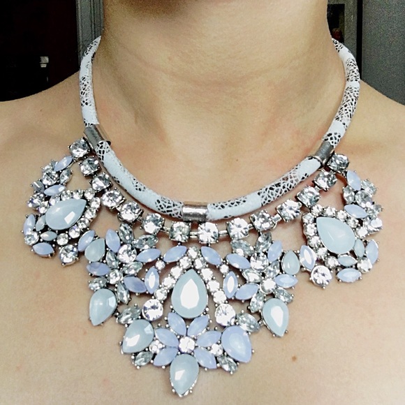 1 LEFT Crystal Rope Statement Necklace - Picture 1 of 1