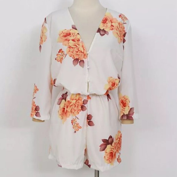 LAST HP NWT Floral Romper Vintage Sleeve jumpsuit - Picture 3 of 4