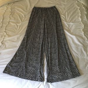 Black and white chevron palazzo pants