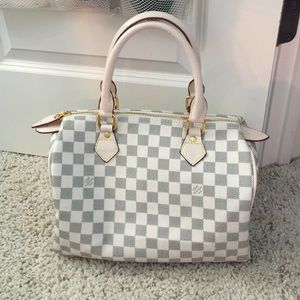 Loui vuitton speedy