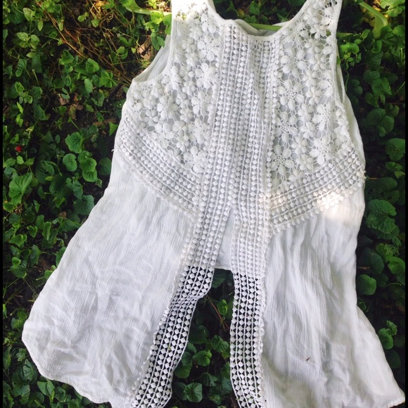 Small Japna Flowy Croptop Blouse