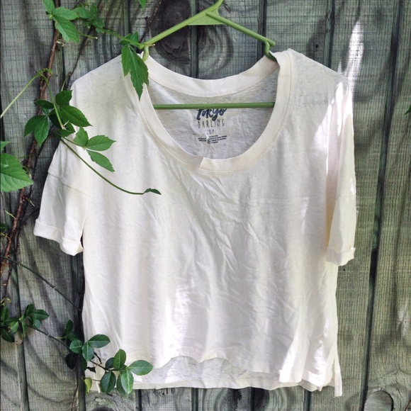 Aeropostale Tokyo Darling Crop Top