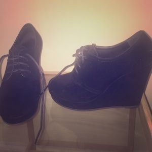 Torrid Black Velvet Wedge Booties Size 8W