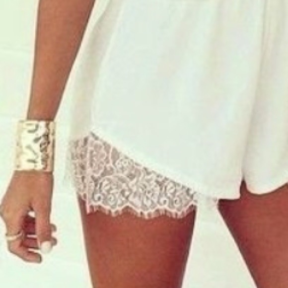 LAST💕ONE💕White Chiffon Romper💕Jumpsuit Vintage - Picture 2 of 4