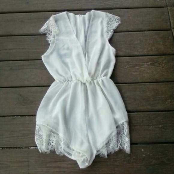 LAST💕ONE💕White Chiffon Romper💕Jumpsuit Vintage - Picture 4 of 4
